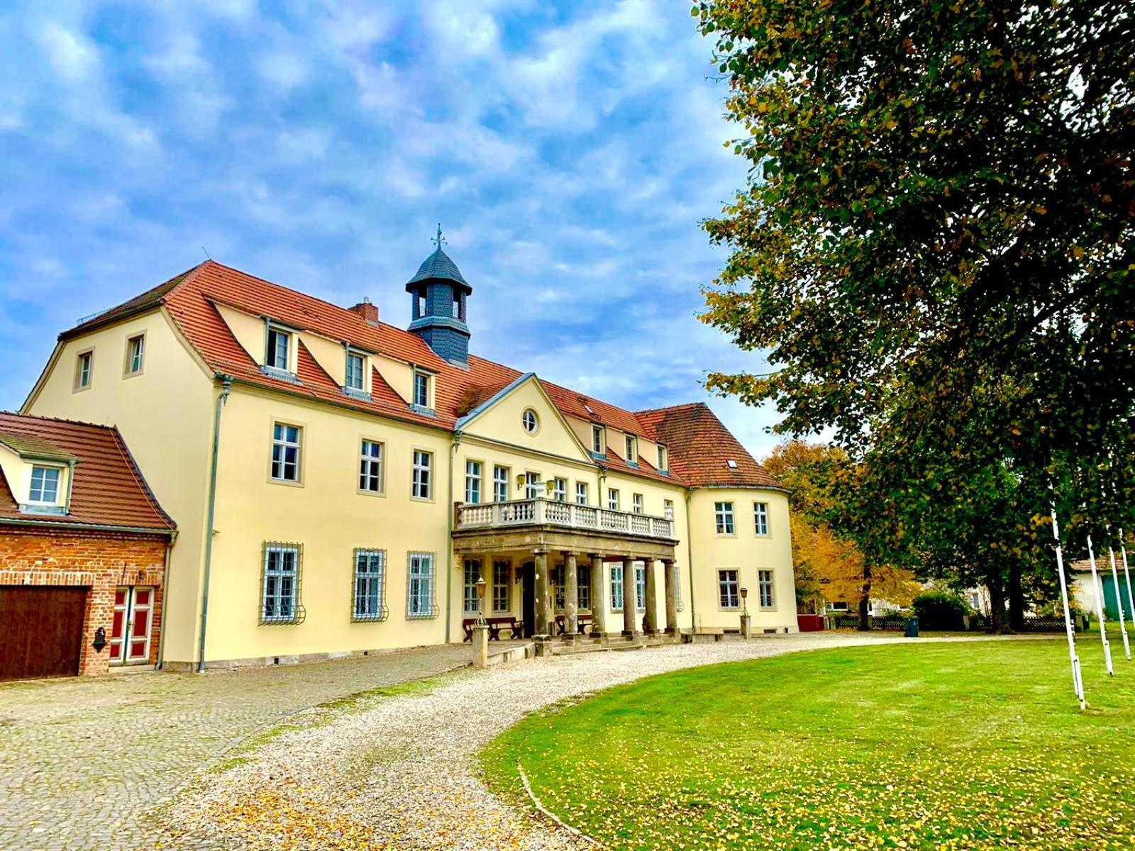 Hotel Garni Schloss Grochwitz Herzberg  Екстериор снимка